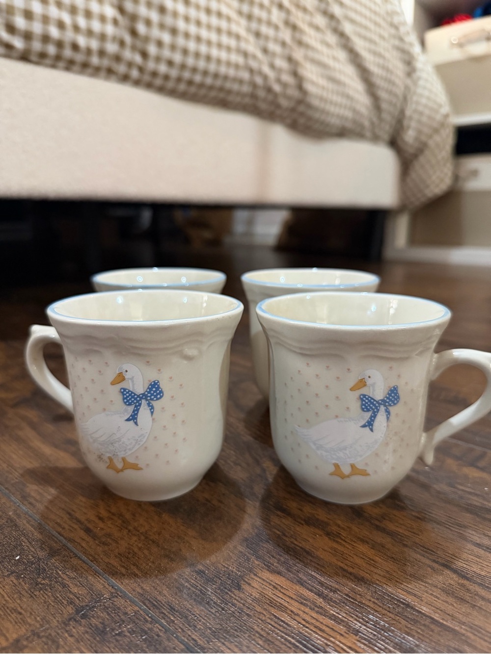 Vintage Ceramic Aunt Rhody Goose Mugs with Blue Bow – Set of 4